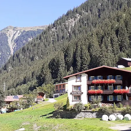 Gaestehaus Sahler * Gaschurn