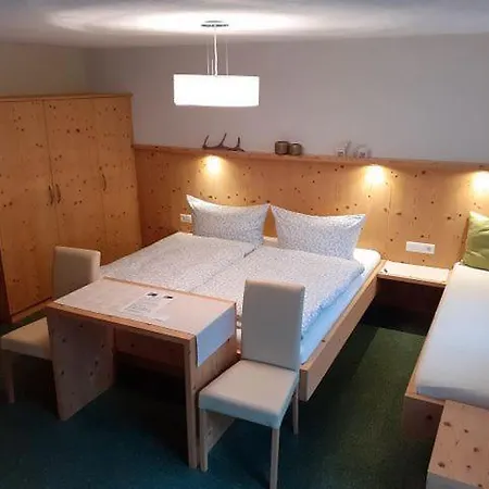 Gaestehaus Sahler Πανσιόν *