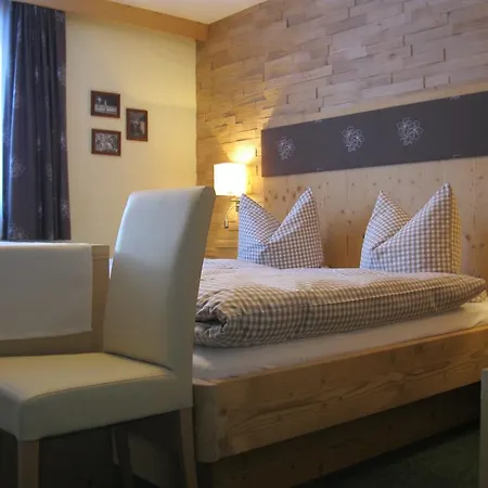 Πανσιόν Gaestehaus Sahler Gaschurn